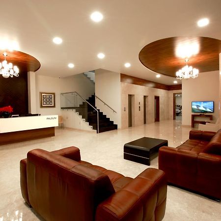 Palguni Residency Otel Hassan Dış mekan fotoğraf