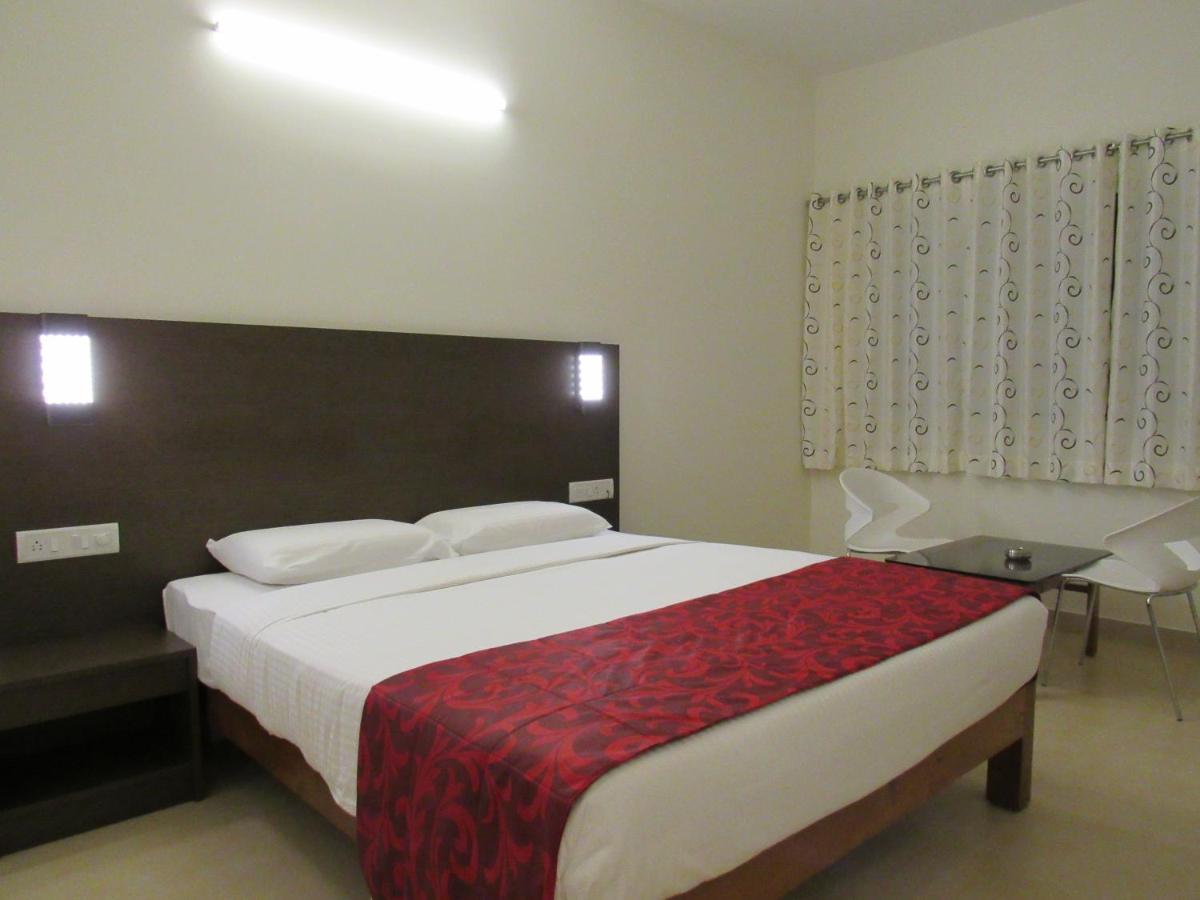 Palguni Residency Otel Hassan Dış mekan fotoğraf
