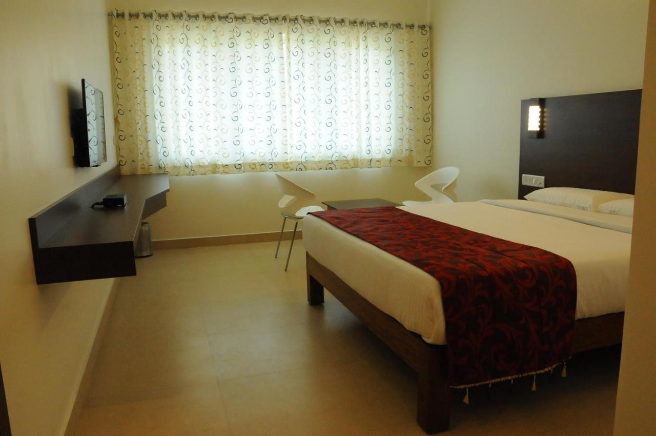 Palguni Residency Otel Hassan Dış mekan fotoğraf