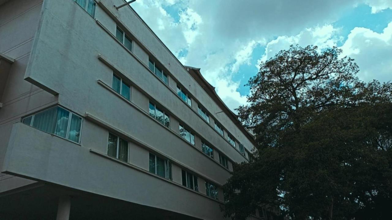 Palguni Residency Otel Hassan Dış mekan fotoğraf