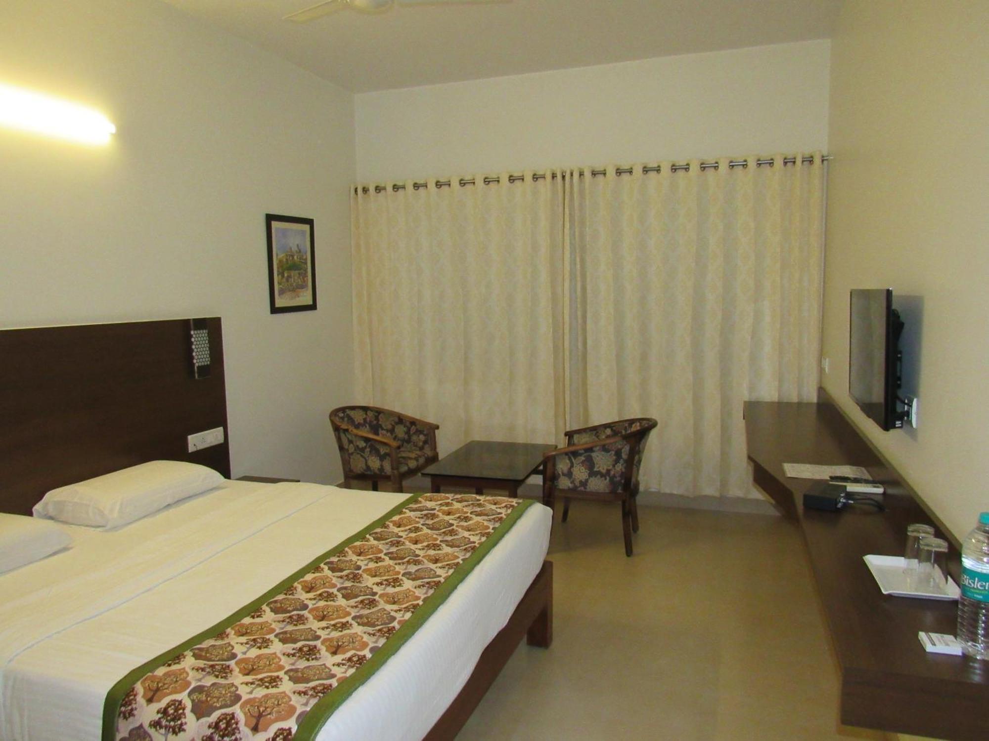 Palguni Residency Otel Hassan Dış mekan fotoğraf