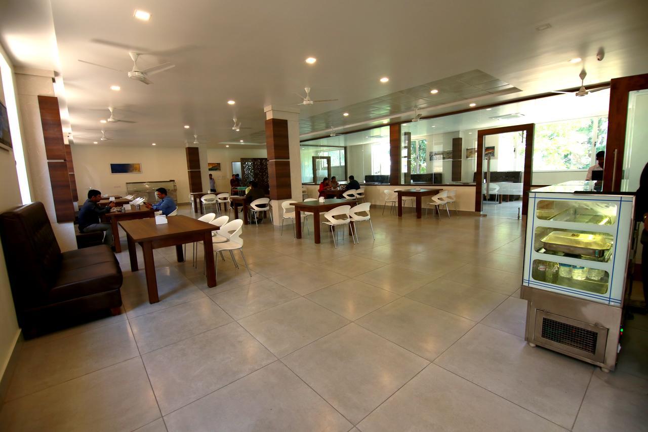 Palguni Residency Otel Hassan Dış mekan fotoğraf