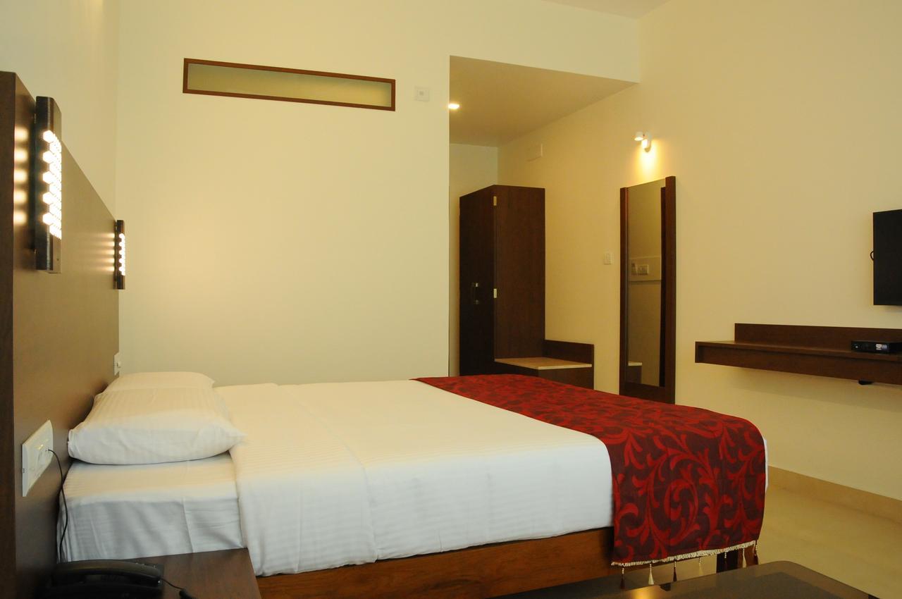 Palguni Residency Otel Hassan Dış mekan fotoğraf